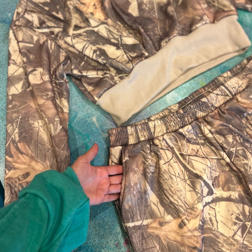 Cropped Camo Set - Picture 5 of 13